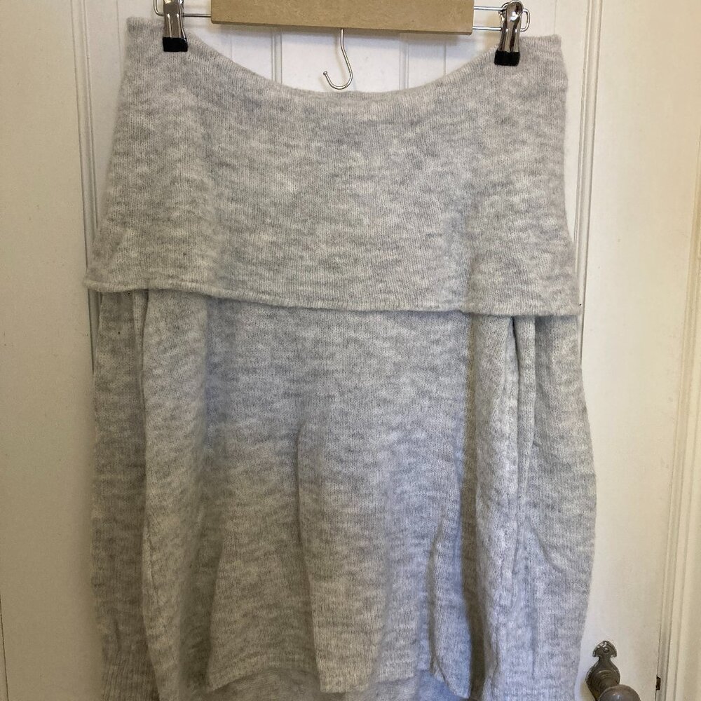 Cozy Delicate Balletcore Off-Shoulder Sweater Tunic